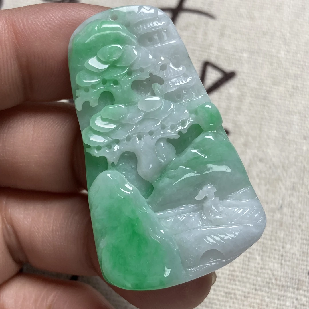 天然缅甸翡翠A货细糯化白底青山水牌种老玉质细腻油润