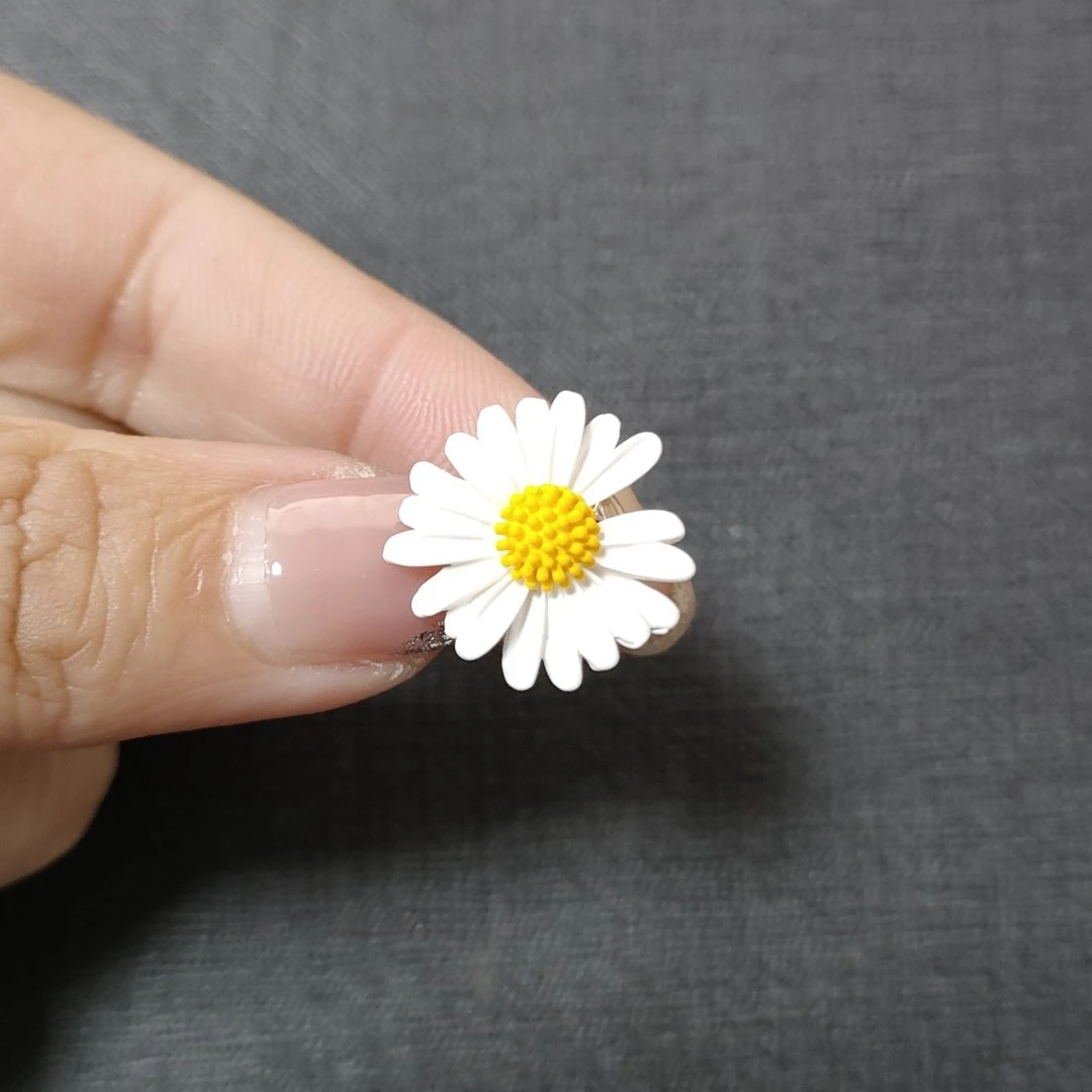 海棠鱼 铜合金胸针 MN574迷你小雏菊领针