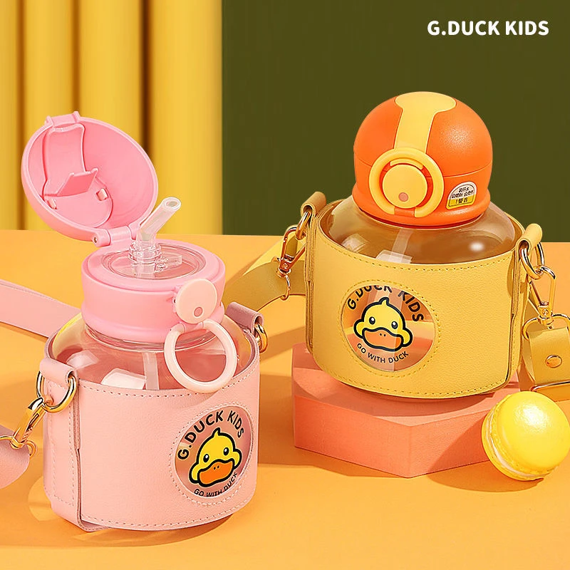 G.DUCK小黄鸭水壶PC材质夏季新款学生大容量水杯带绳带套大肚水壶