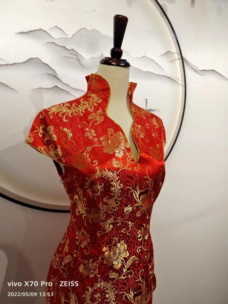 短款织锦缎改良旗袍！