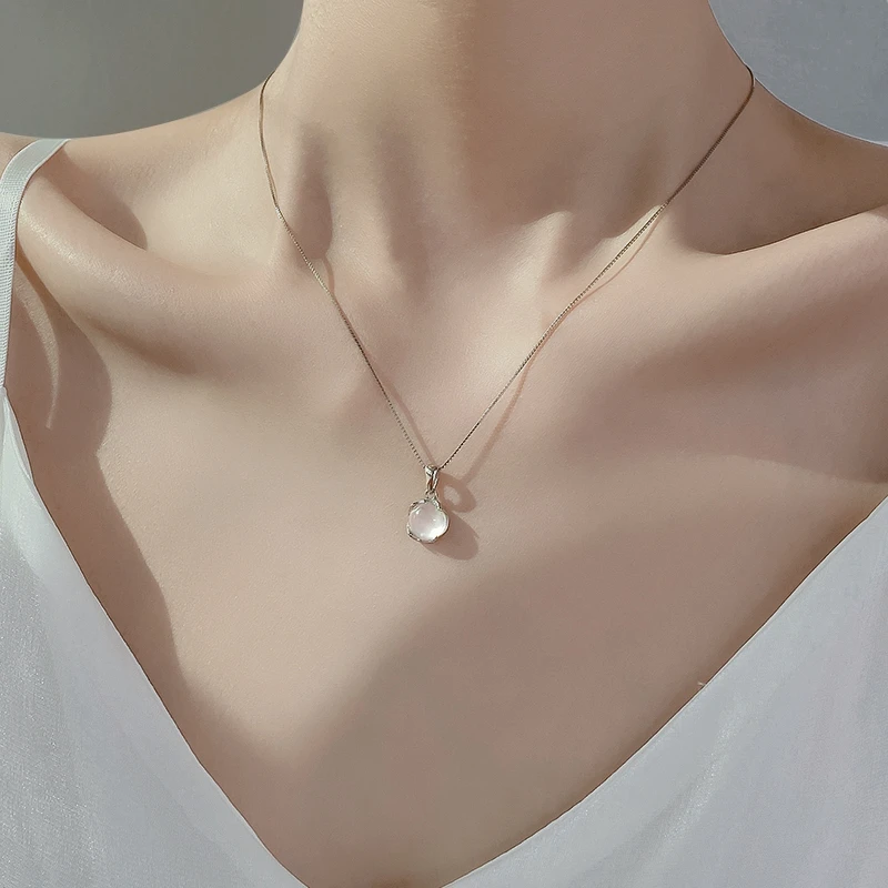 925纯银玉髓项链爆款轻奢高级感锁骨链新款百搭气质时尚轻奢小众