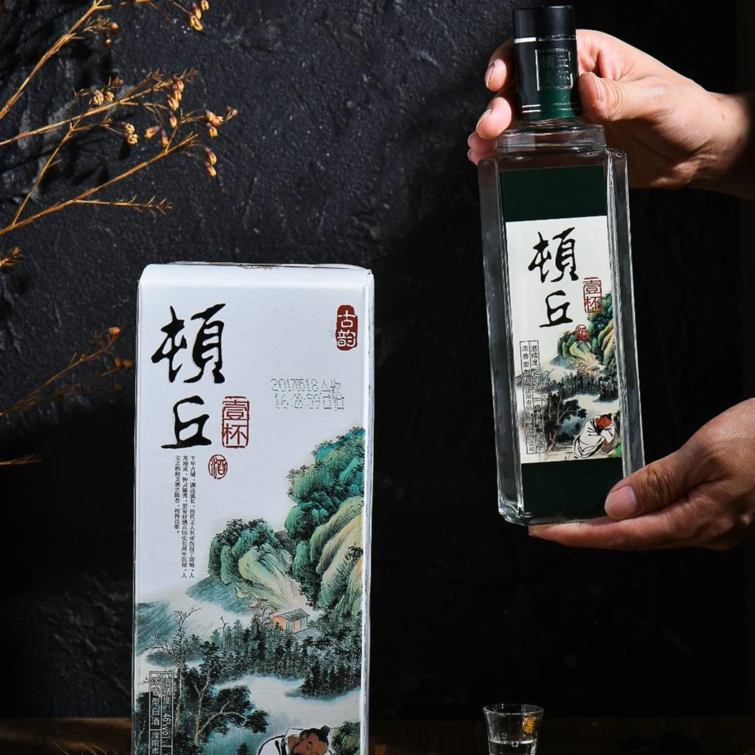 顿丘顿丘一杯古韵白酒46度500