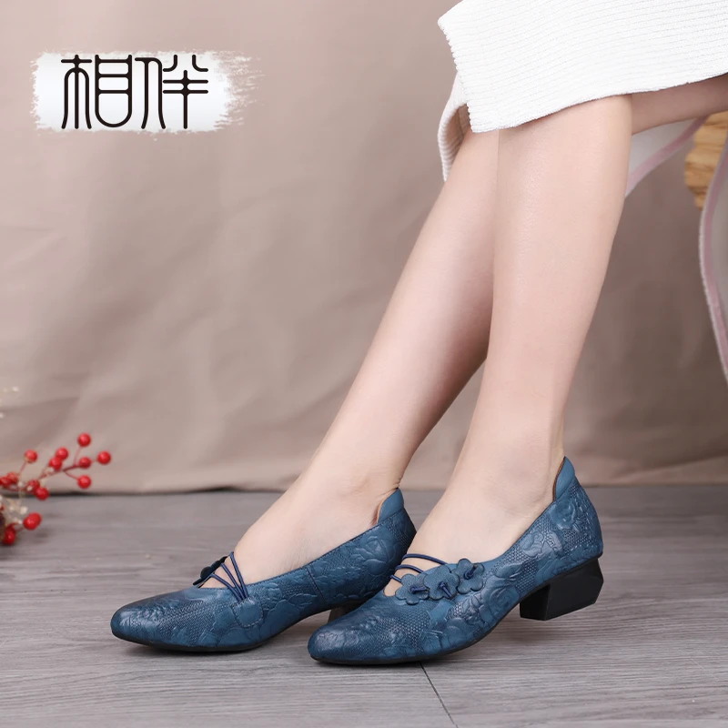 中国风浅口单鞋女春秋中老年软底妈妈鞋尖头中跟复古女鞋51859