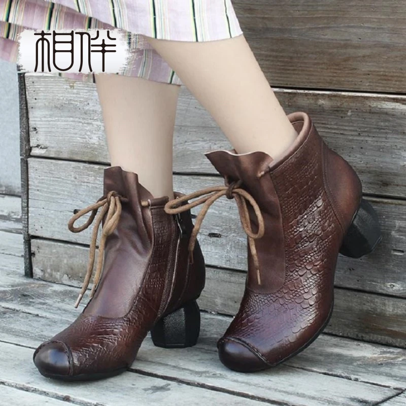 相伴真皮靴子秋冬软底百搭加绒复古风粗跟保暖软底民族风女靴6012