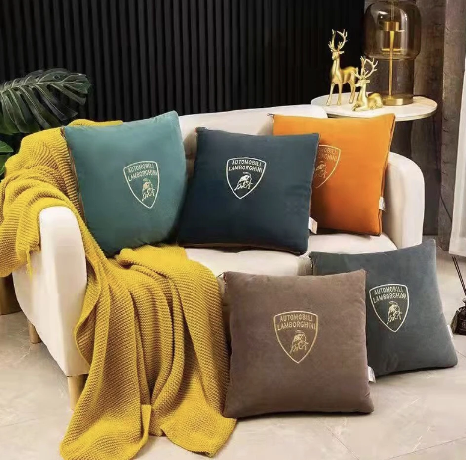 抱枕被适合车上和沙发上用