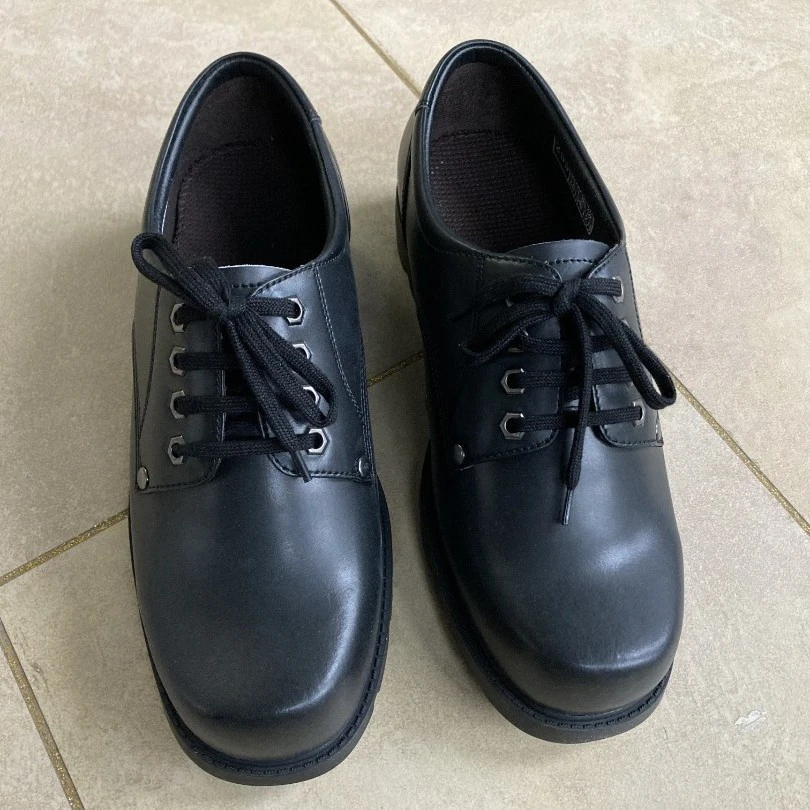 春秋男士黑色单皮鞋舒适透气百搭系带皮鞋