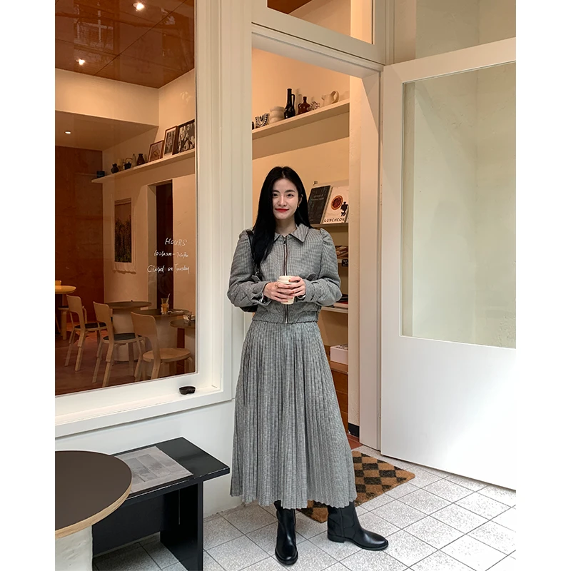 TOROON 千鸟格子棉服套装女冬季泡泡袖外套百褶半身裙两件套T2388
