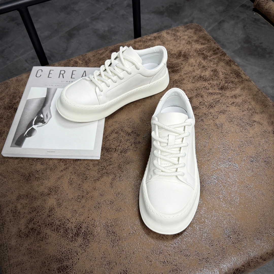 莱德的搭配 夏季百搭低帮男士白色板鞋时尚休闲鞋ins平底增高潮流