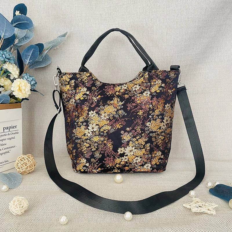 K6新款潮包包女百搭单肩斜跨包大容量满绣工艺提花刺绣高级感