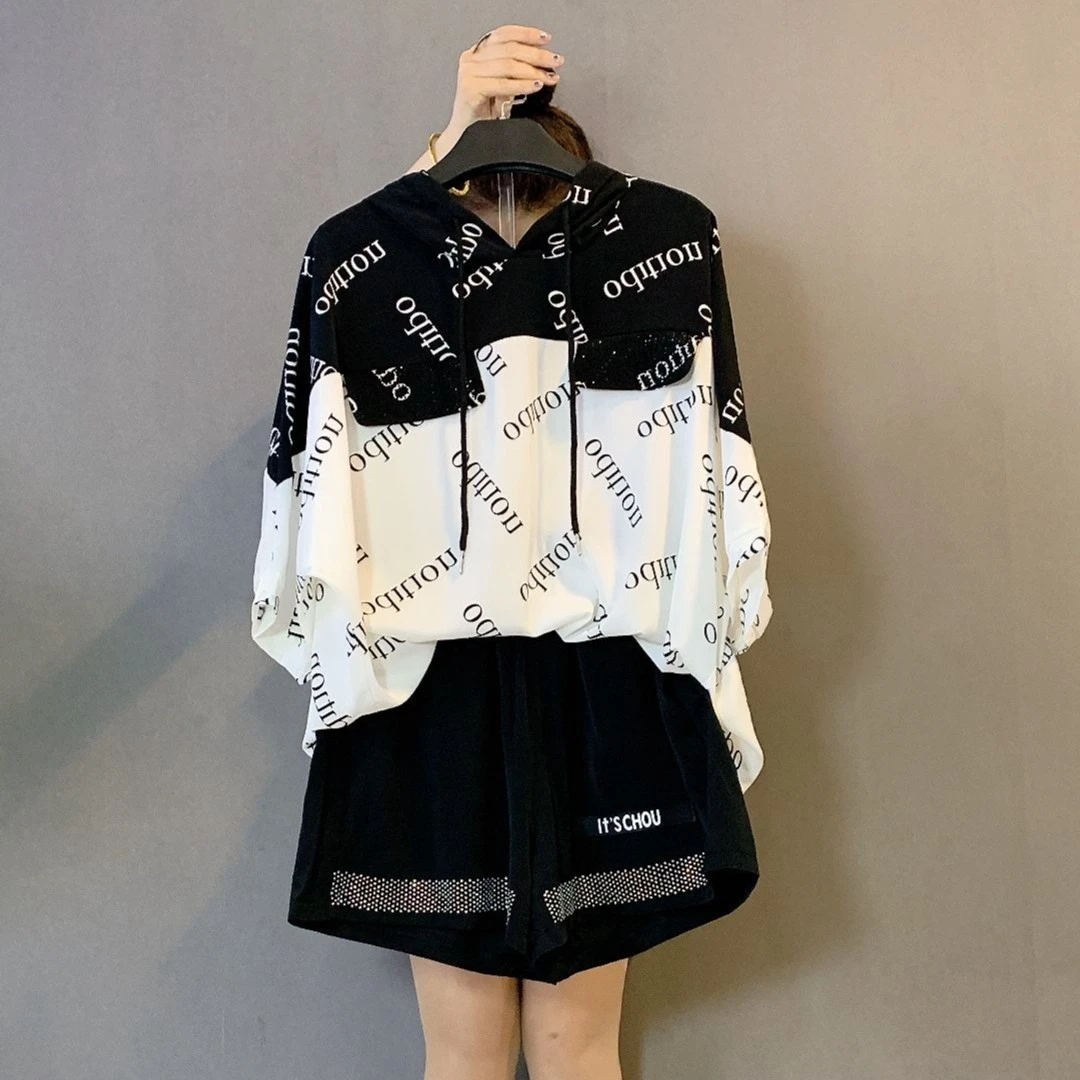 大维罗依YY新款夏季百搭时尚韩版宽松字母连帽拼接休闲烫钻套装