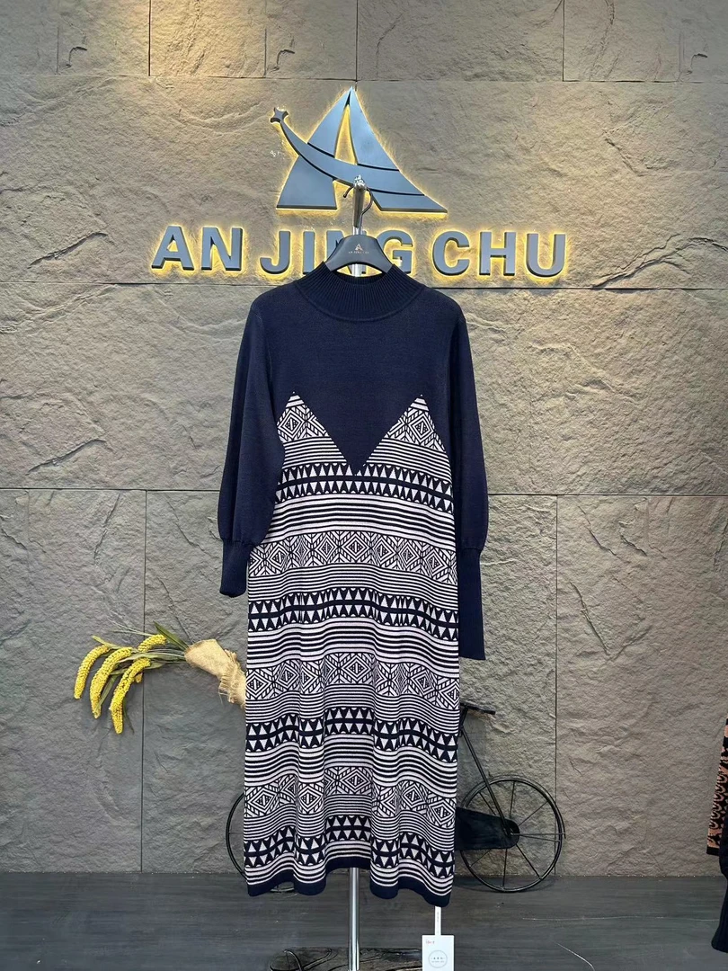 Y6841【 原创设计师】大码针织连衣裙秋冬休闲打底裙百搭复古显瘦裙