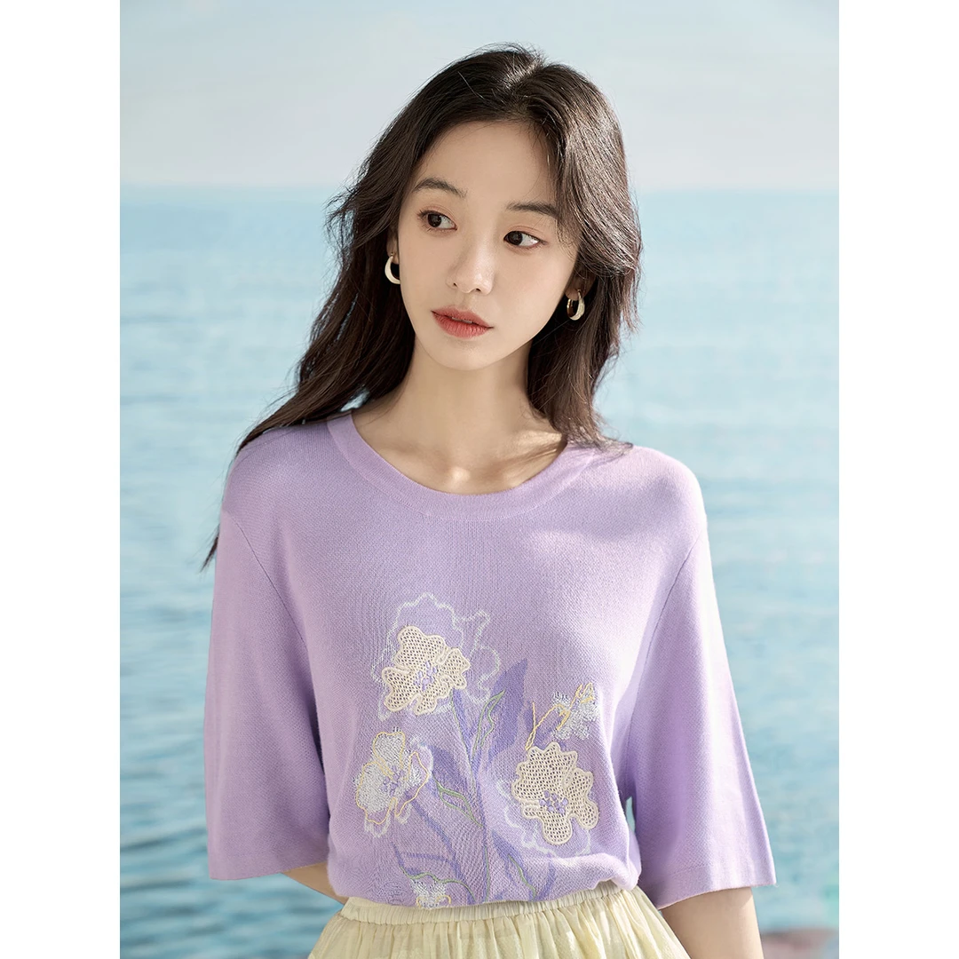 【商场同款】茵曼田园时尚针织衫女夏宽松绣花圆领上衣18326108