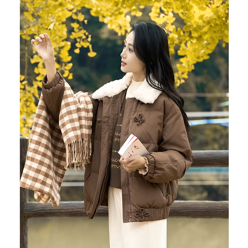 【好羽绒】茵曼冬季毛绒翻领轻羽绒服时尚国风盘扣熊猫刺绣短款外套