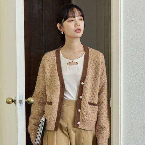 茵曼 秋冬复古北极绒凌萝纹开衫毛衣V领长袖时尚百搭宽松外套上衣