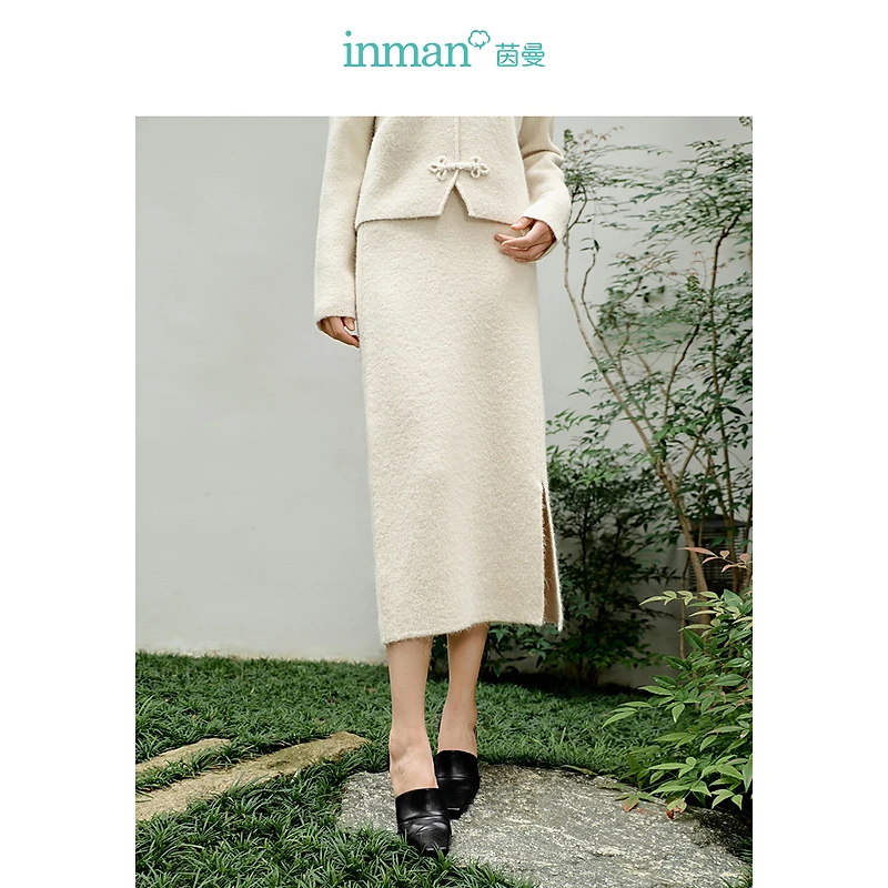 茵曼2025气质国色暖毛织半身裙秋冬女装新款设计感开叉弹力微A裙