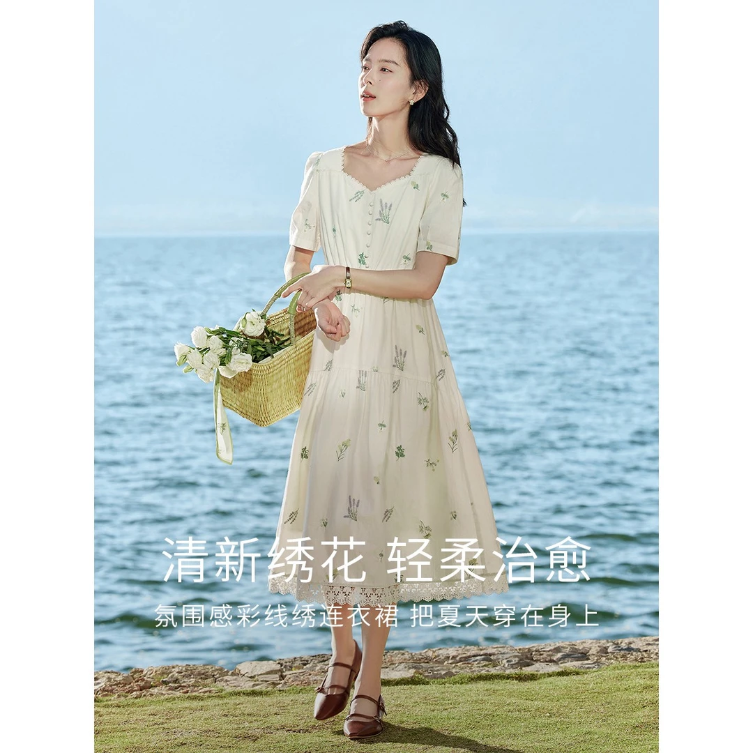 【流光风穿搭】茵曼夏季花边桃心领收腰泡泡袖文艺清新连衣裙女