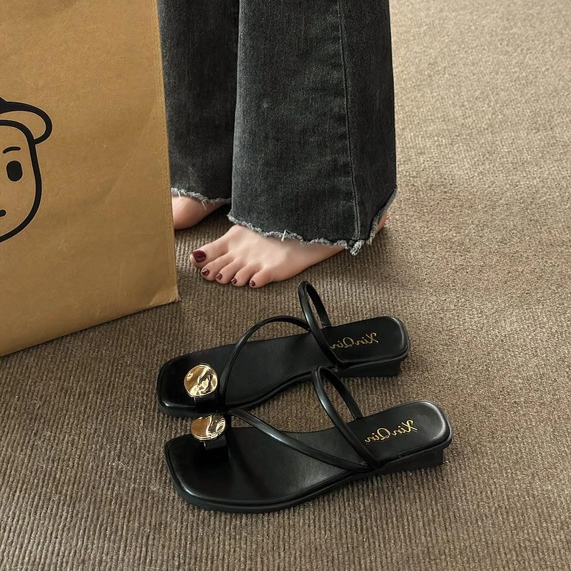 拖鞋女夏外穿2026新款仙女风平底凉拖法式小众高级感套趾沙滩凉鞋