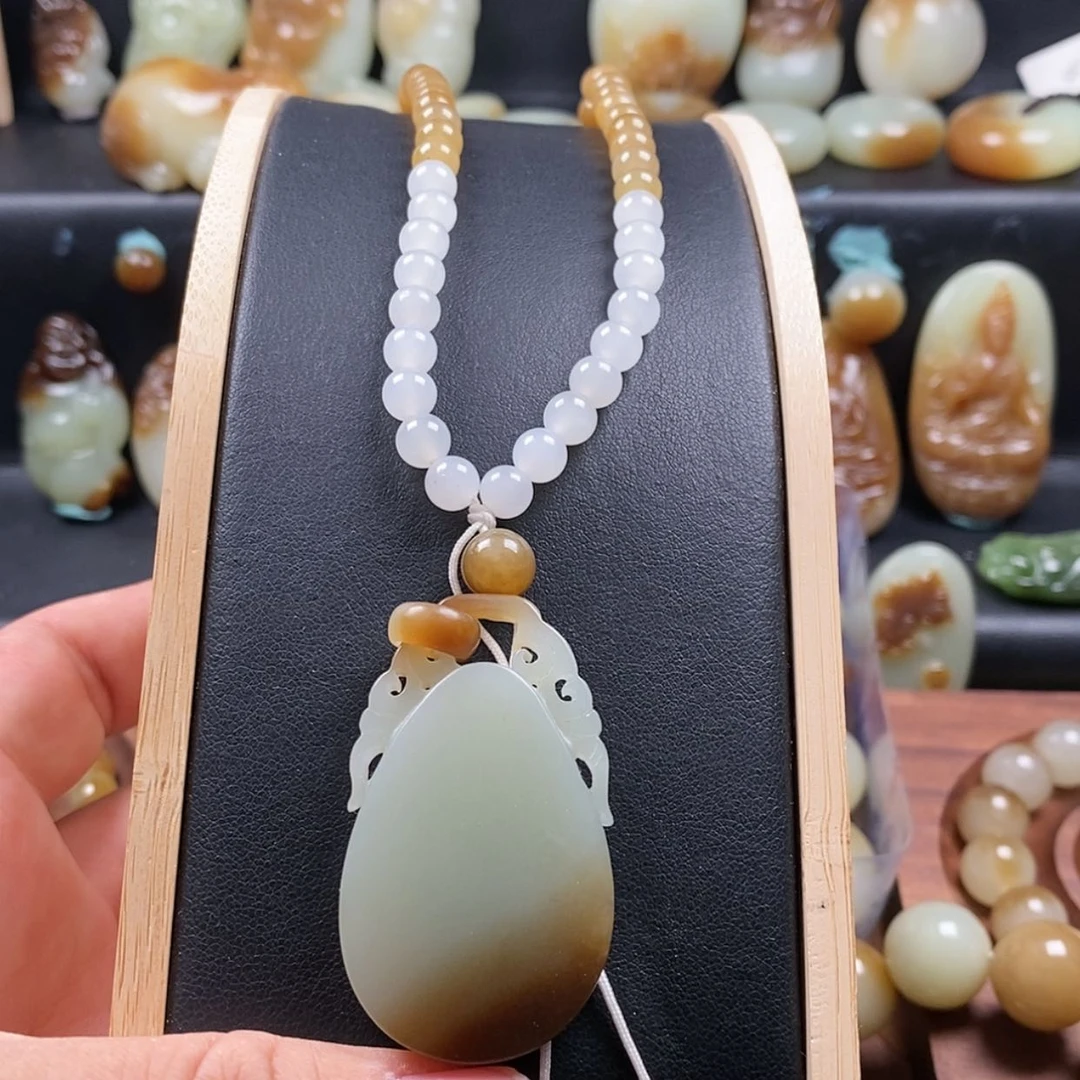 【闪购商品】和田玉（糖玉）颈饰未镶嵌苔