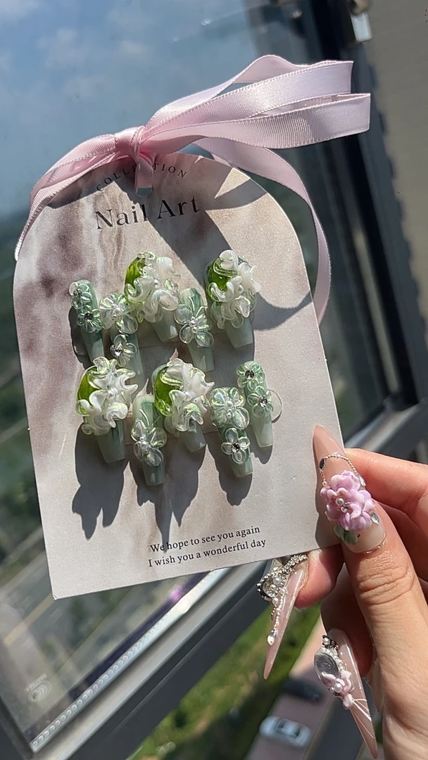 高品定制磨砂款式雕花穿戴甲