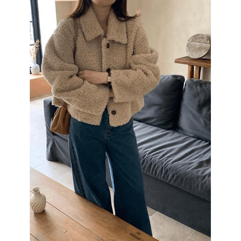 2023秋冬新款韩版保暖减龄毛绒绒翻领单排扣短款宽松外套