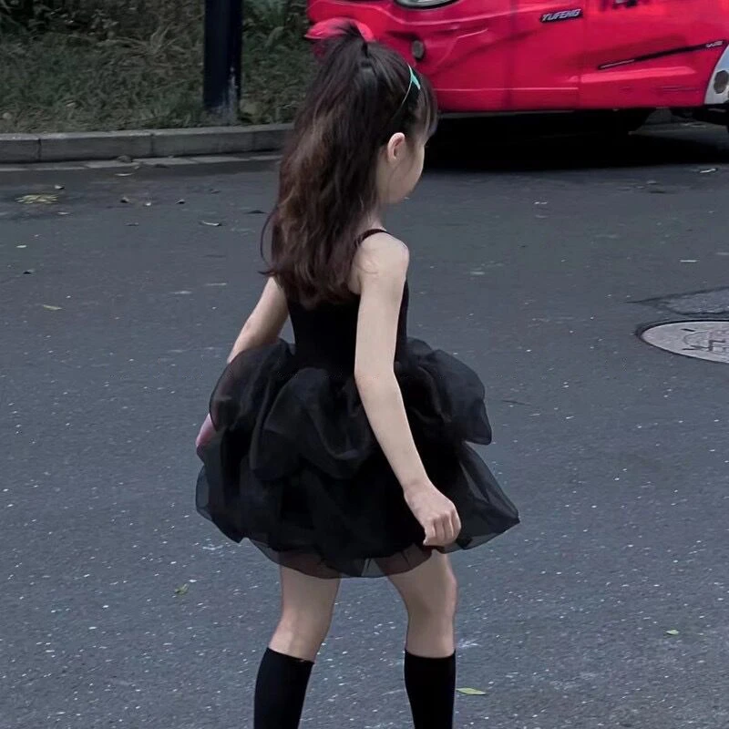 女童小黑裙洋气小女孩吊带裙女宝宝网纱蓬蓬裙儿童礼服时尚公主裙
