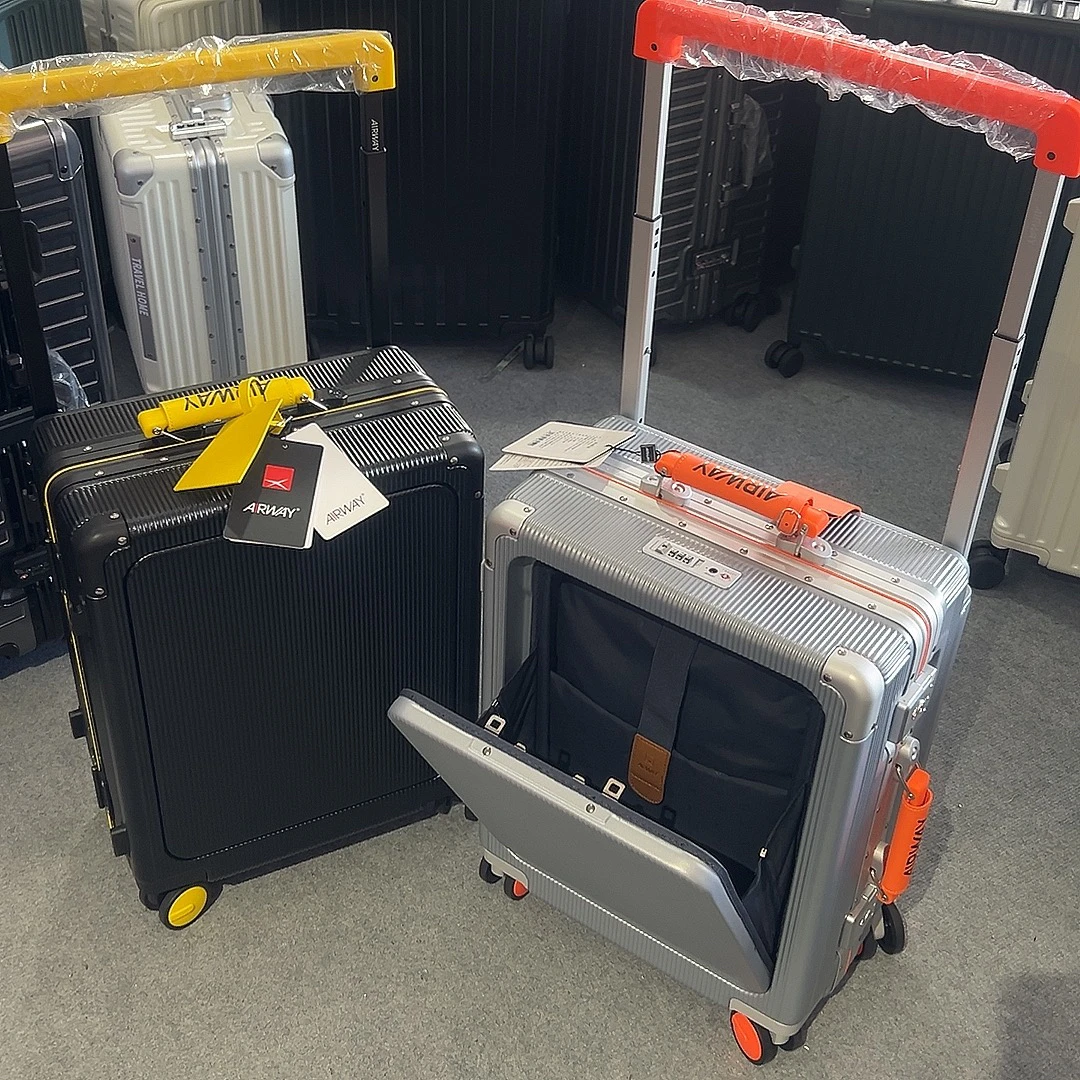 高颜值宽拉杆前开口带杯架行李箱旅行箱女20寸登机箱密码箱拉杆箱