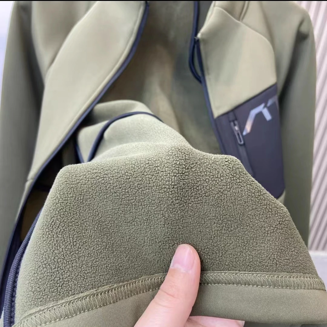 D家同款户外跑步训练健身运动夹克加绒速干外套男