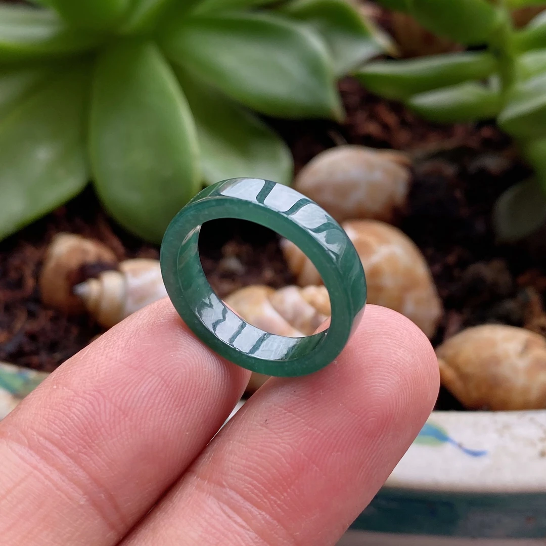 6609251天然翡翠正品A货高冰种绿菠菜绿直切方戒指玉戒指精美14号