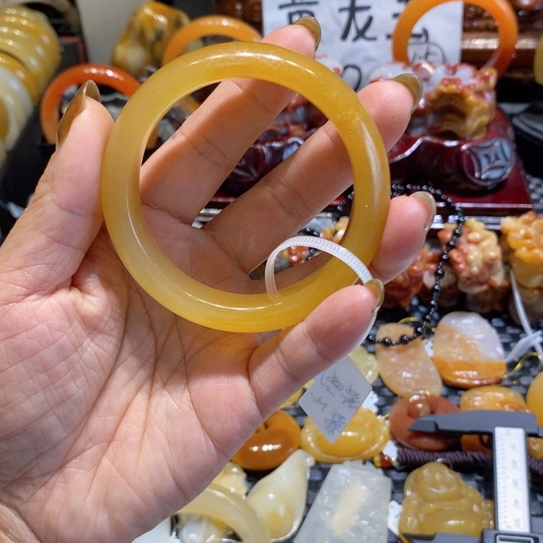 石英质玉（黄龙玉）手镯未镶嵌烟***光