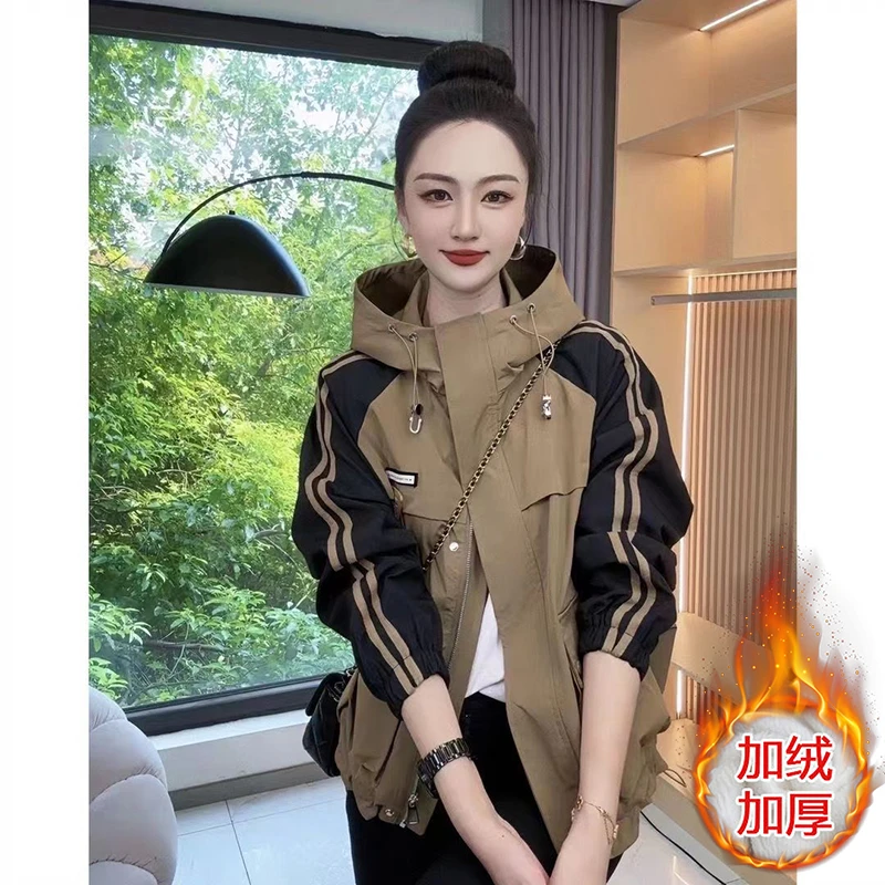 加绒加厚冲锋衣外套女2025秋冬新款撞色连帽大口袋时尚宽松百搭