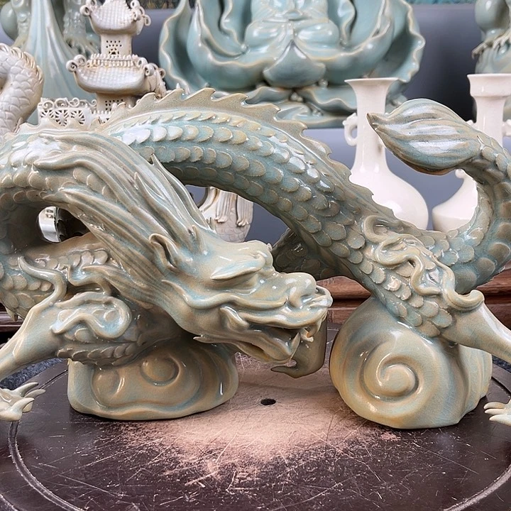 摆件上**风瓷器瓷器瓷器瓷器