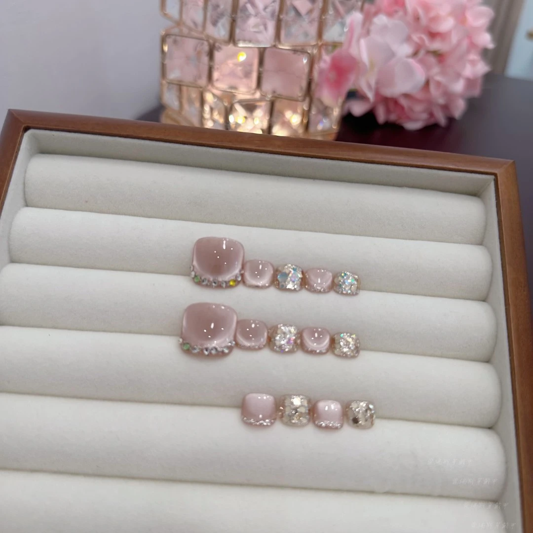 【奶茶猫眼法式】纯手工脚甲奶茶色猫眼显白夏季新款穿戴脚甲定制