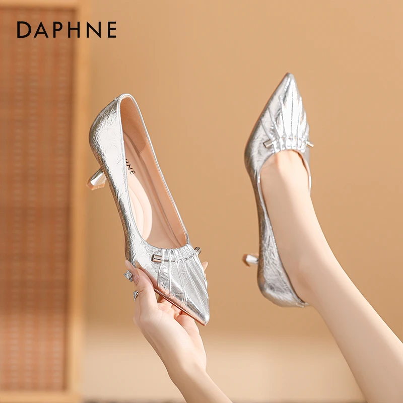 达芙妮2025春秋新款细跟尖头浅口高跟鞋女时尚百搭职业ol通勤女鞋