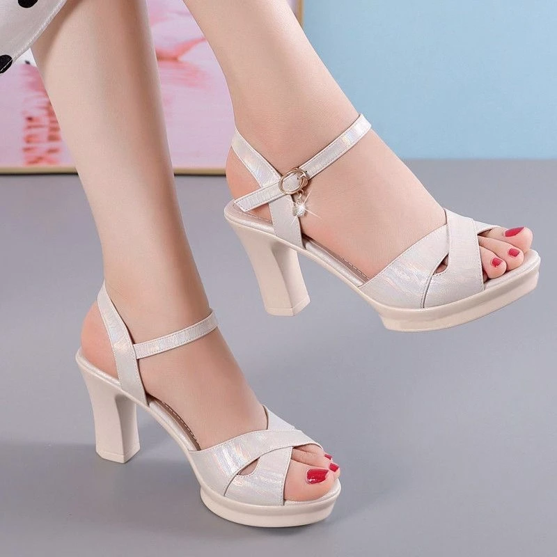 2025年时尚百搭夏季软底厚底防滑中跟防水台