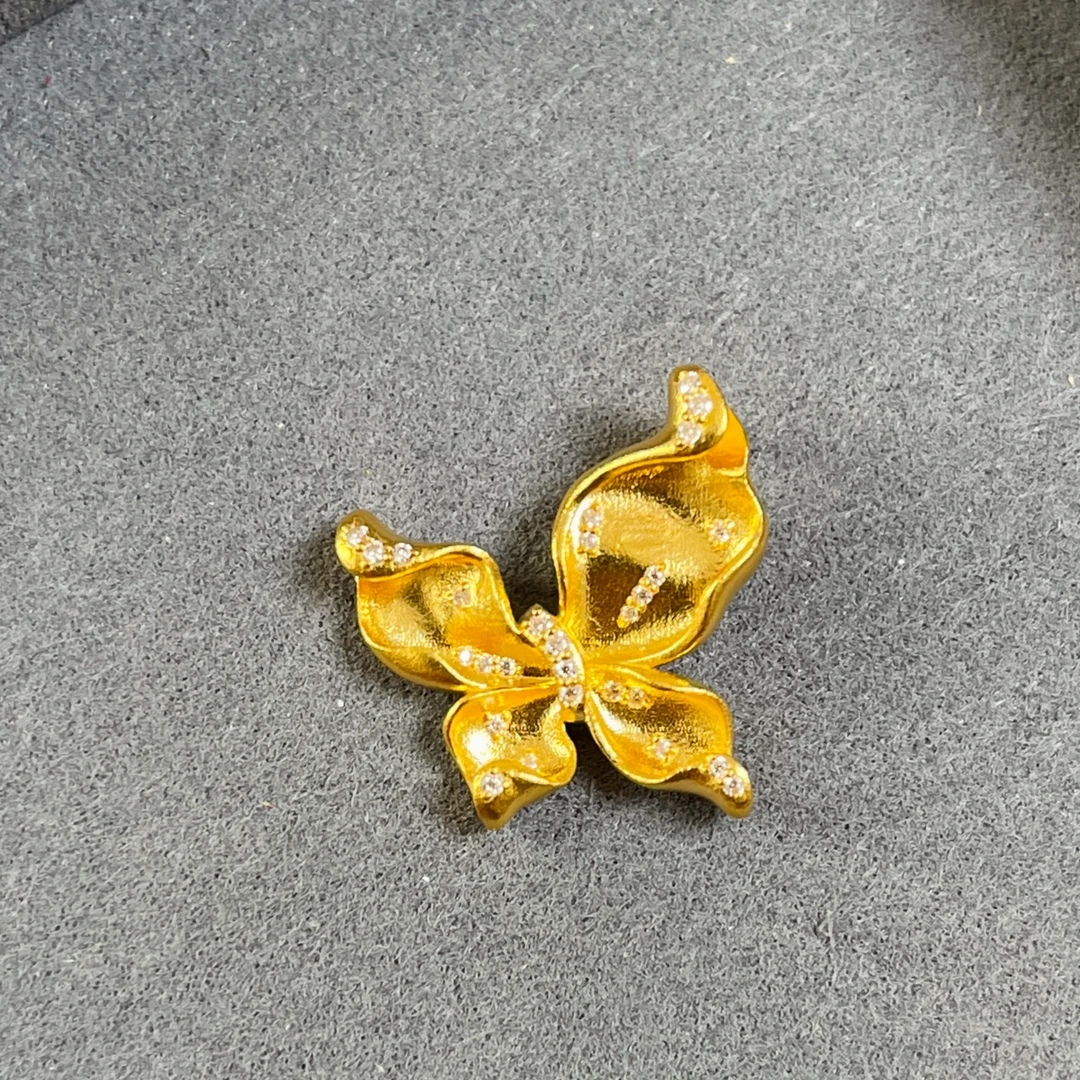 黄金足金蝴蝶吊坠复古手工中古精致优雅