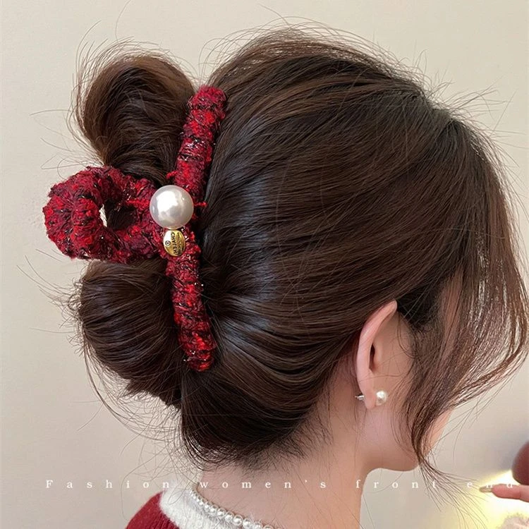 新年红色毛绒抓夹女新款大号鲨鱼夹发抓高级感后脑勺发夹头饰