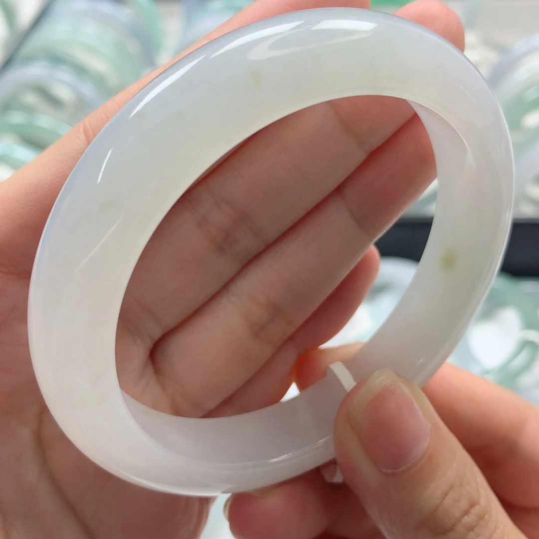 翡翠手镯未镶嵌毕业款完美冰白月光内圈洒金57.58