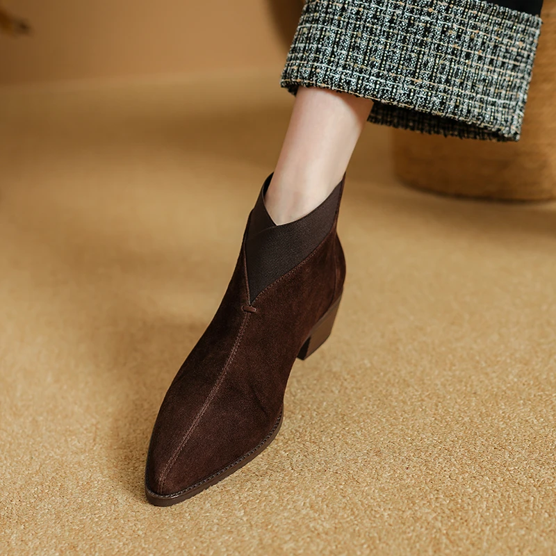 4CM，羊皮磨砂复古马丁靴秋冬新款粗跟短靴尖女士尖头粗跟真皮加绒