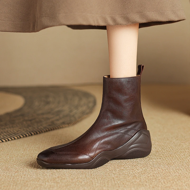 4.5CM，牛皮方头秋冬马丁靴粗跟复古时装鞋短筒复古方头粗跟马丁靴