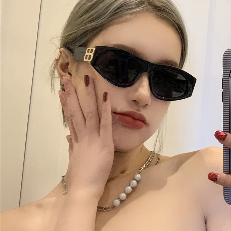 墨镜女高级感太阳镜夏2022年新款时尚防紫外线显脸小眼镜网红同款