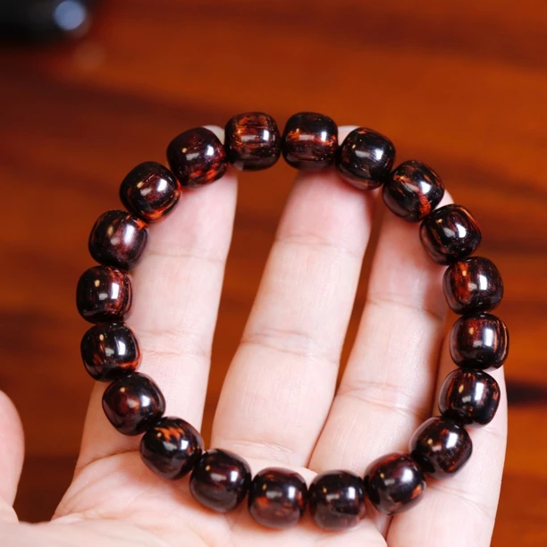 云端1.0红降花梨公降真香红土料黑油果冻玉化满油秒沉高货手串