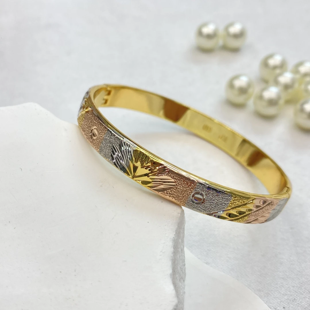 手镯 手镯 G三彩卡卡满天星手镯多样性发货13087