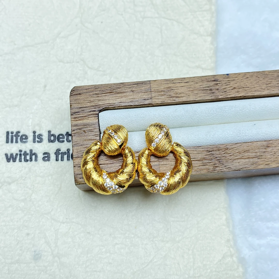 耳饰 Z黄色拉丝麻花耳钉多样性发货44513