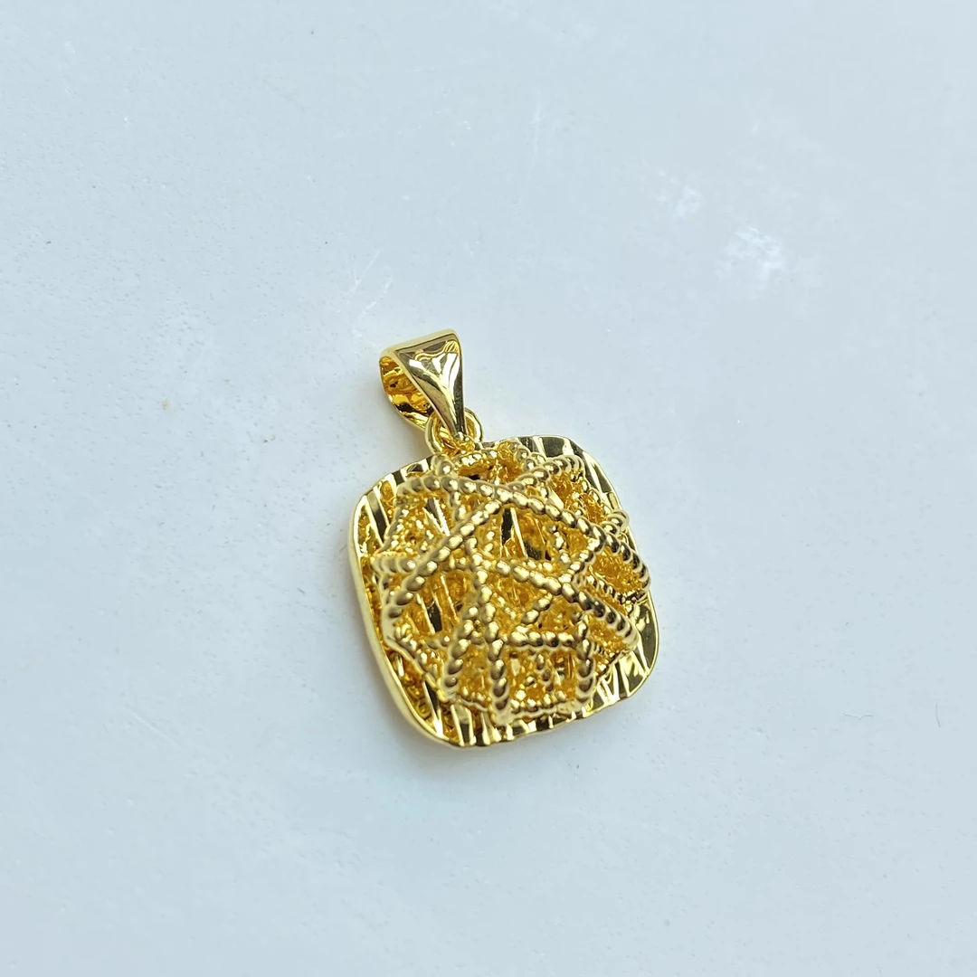 吊坠 M黄色设计款镂空方包吊坠多样性发货19713