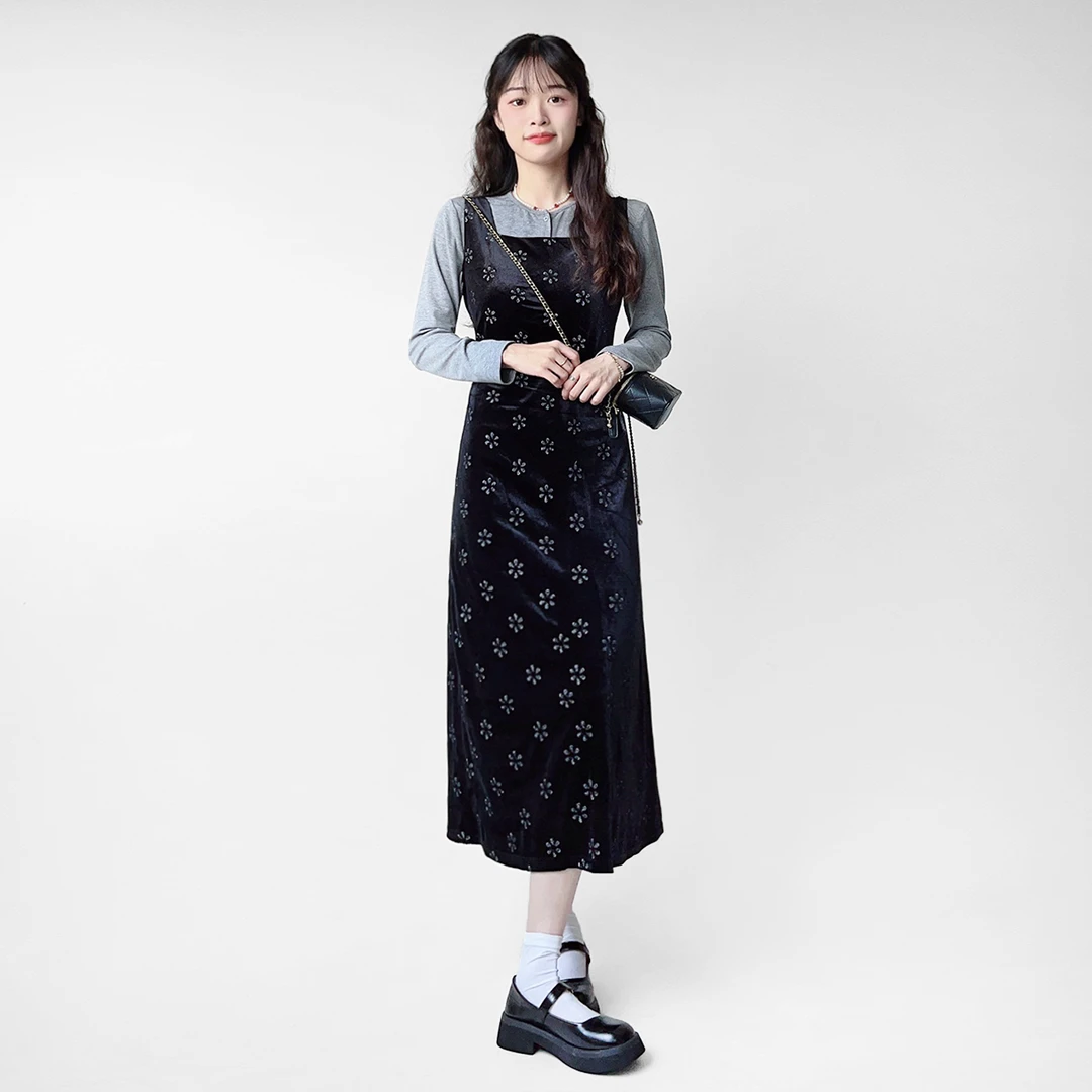 120斤的大杨 黑色丝绒吊带裙小个子收腰显瘦高级感连衣裙女8165