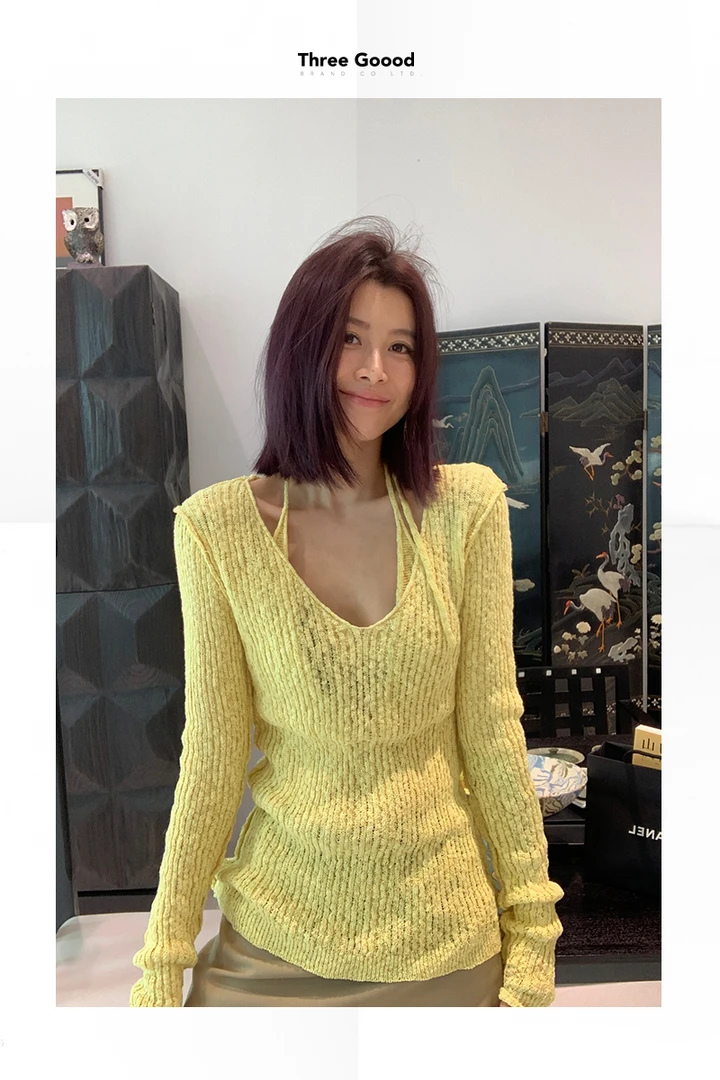 THREE GOOOD/三吉【放价了】微醺定格V领挂脖针织衫 ZZ240047