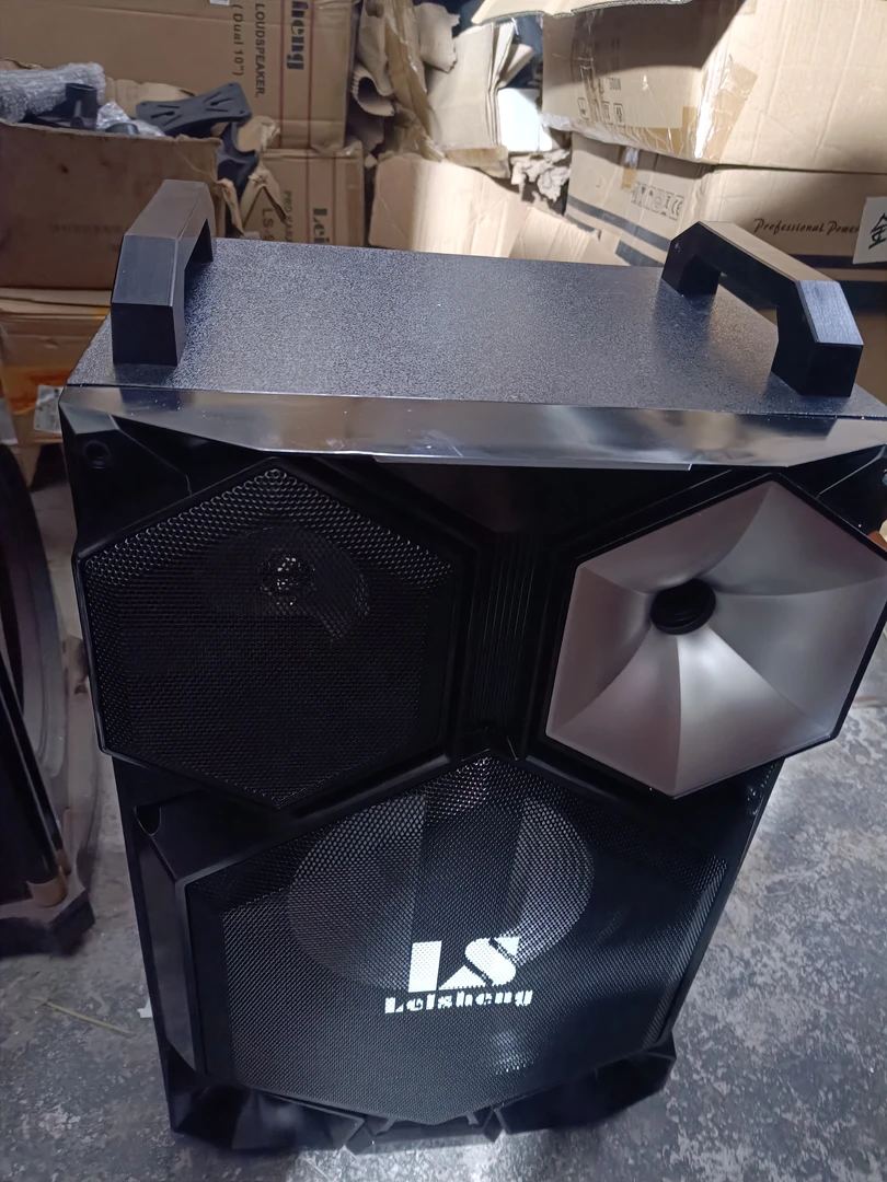 95新  雷声12寸落地副箱三分频单只不包邮