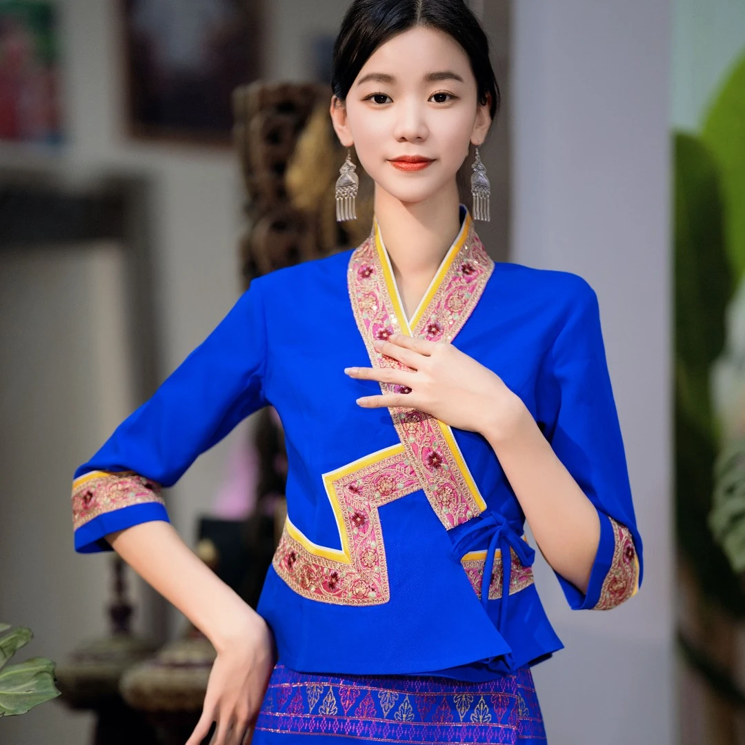 泰锦西双版纳傣族传统服饰女士宝蓝民族风金线绣花织锦舞台服茶服
