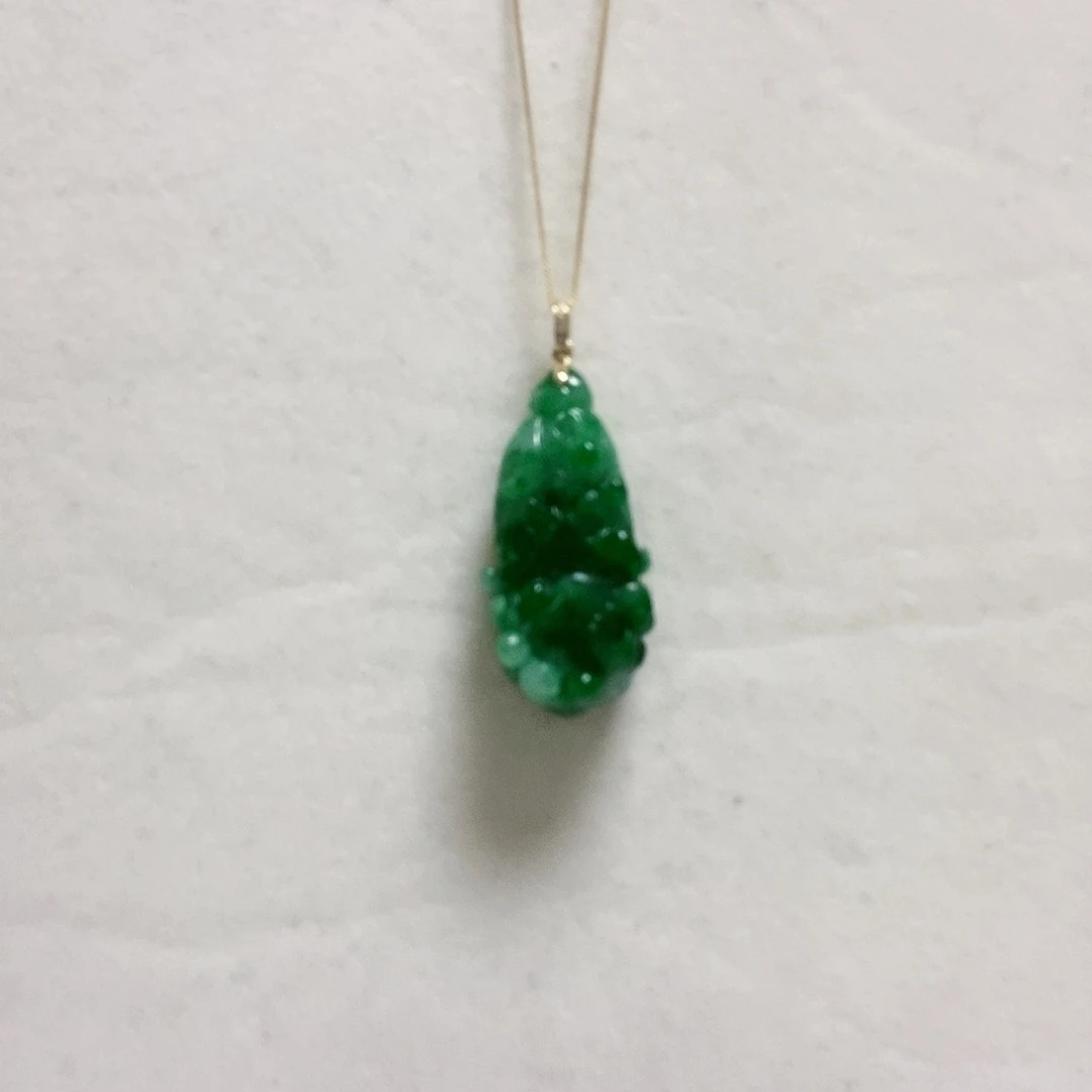 翡翠颈饰18K金镶嵌麻***虾白菜