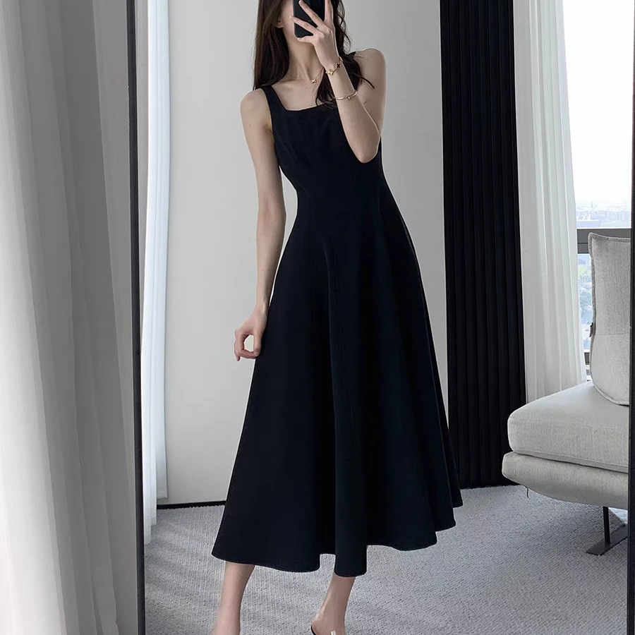 直播福利～～黑色赫本风礼服裙方领背心裙针织裙小黑裙收腰显瘦气质